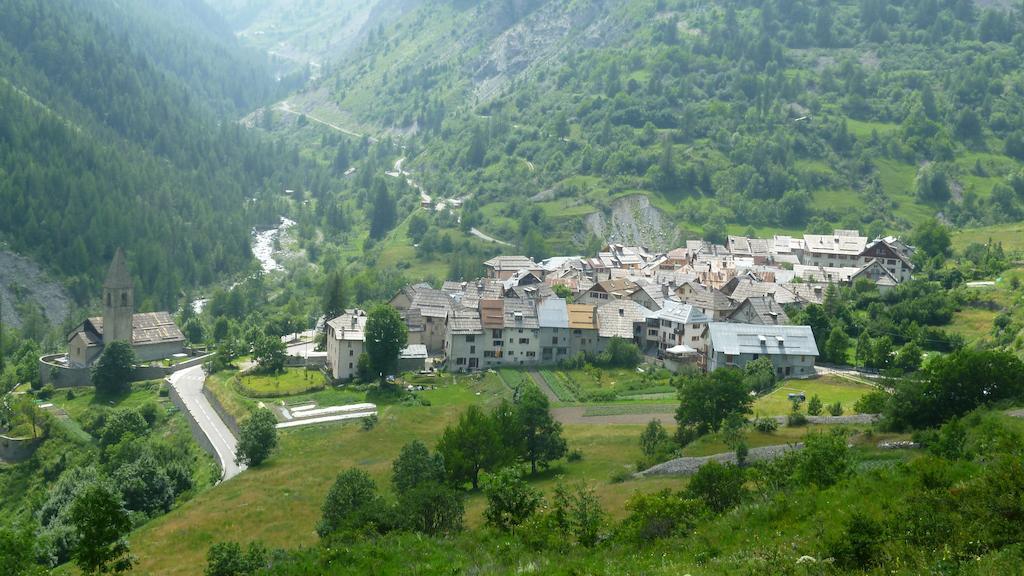 La petite étoile d'hôtes en Mercantour Saint-Dalmas-le-Selvage Exterior foto