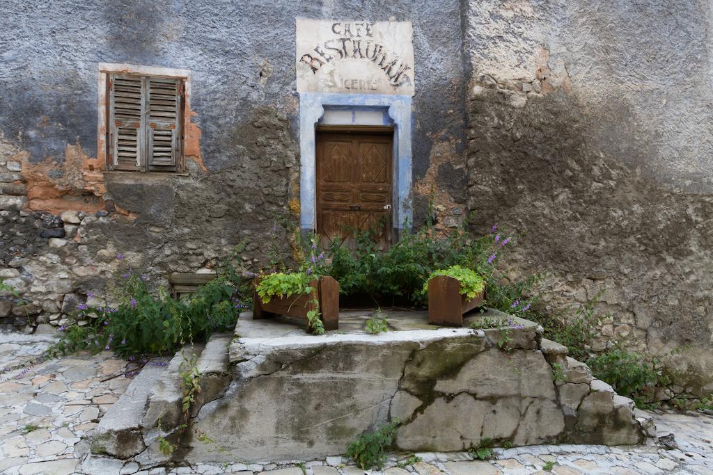 La petite étoile d'hôtes en Mercantour Saint-Dalmas-le-Selvage Exterior foto
